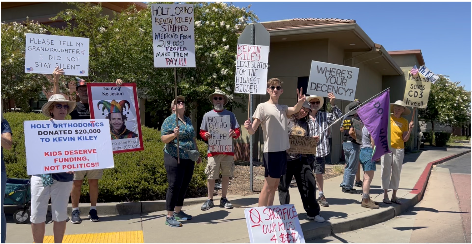 Hold Congress Accountable >> CA-03 Phone Bank” class=”wp-image”/><figcaption class=